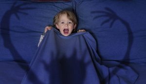 ¿Qué son los terrores nocturnos en niños?